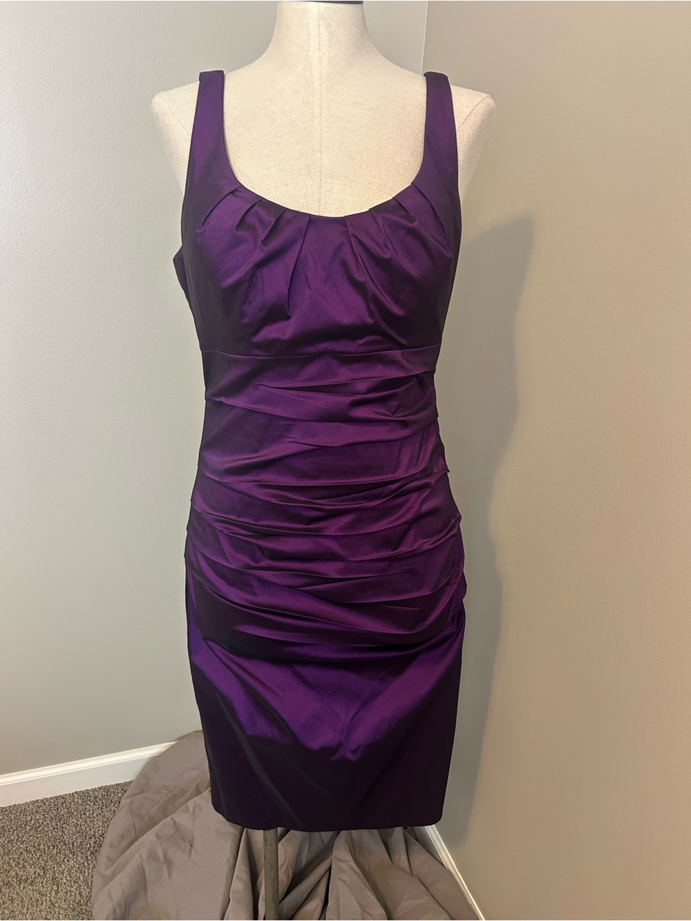 Sleek Purple Ruched Midi Dress